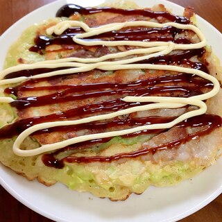 たこ焼き粉で作るキャベツあげ玉豚お好み焼き